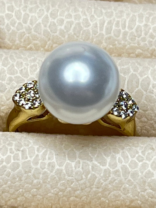 Lovely Pearl Ring